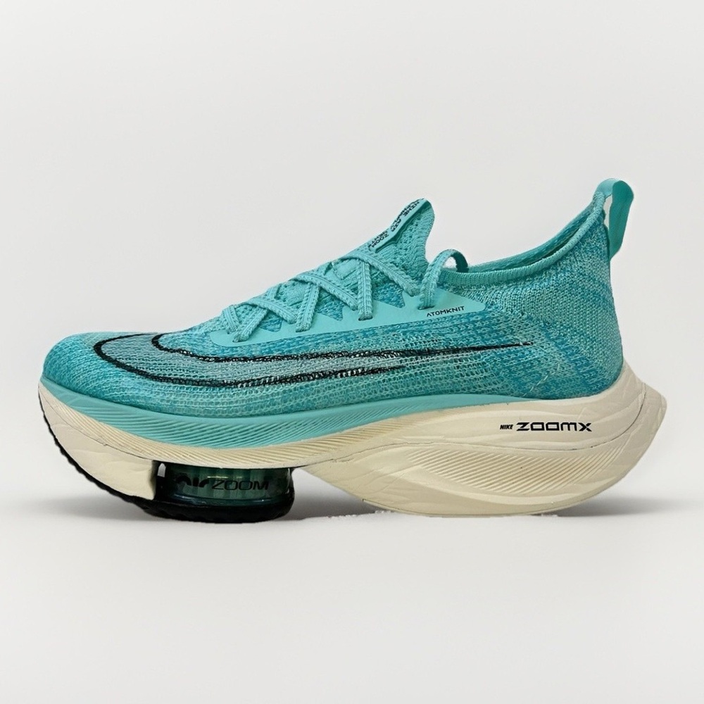 Nike Air Zoom Alphafly Next%
Hyper Turquoise Men’s 7/ Womens 8.5